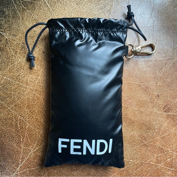 Fendi Black Logo Pouch - Picture 3 of 12